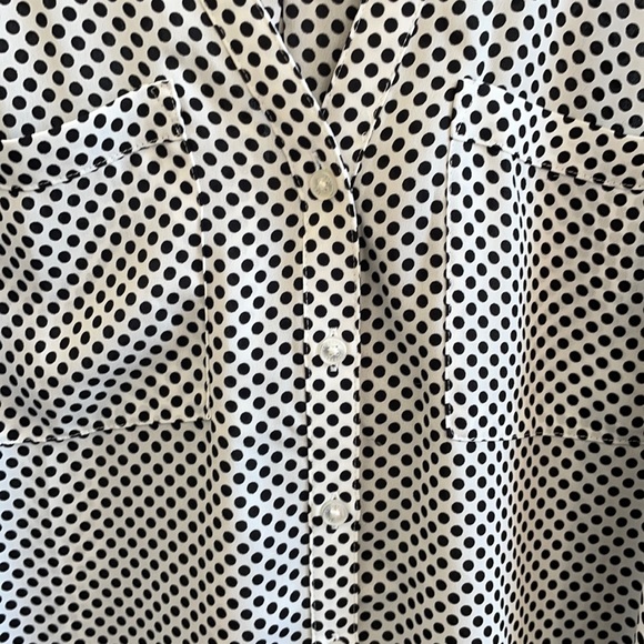 Express Polka Dot Portofino sleeveless shirt - Picture 3 of 4